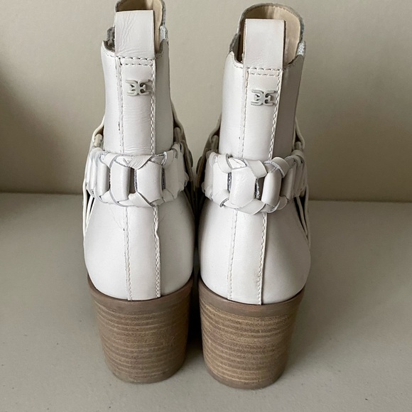 Sam Edelman Dalma Biker Bootie Ivory  Leather 8.5 - Picture 2 of 13